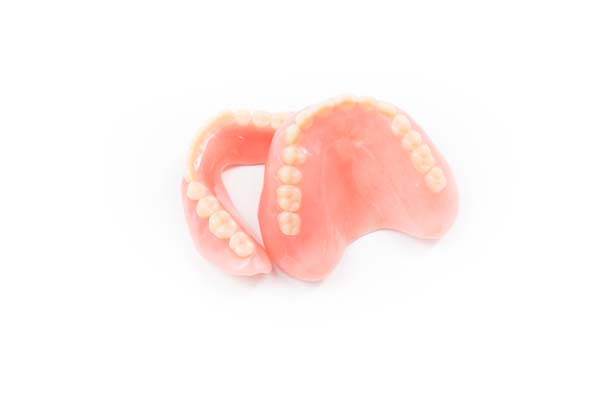 A Dentist Recommends Proper Care For Dentures
